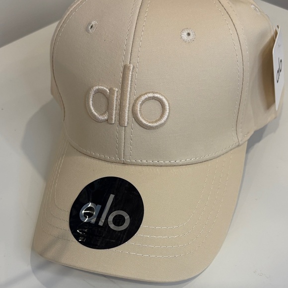 *ALO off duty Style Hat – Cream Embroidered Logo NWT 0326 - Picture 2 of 9